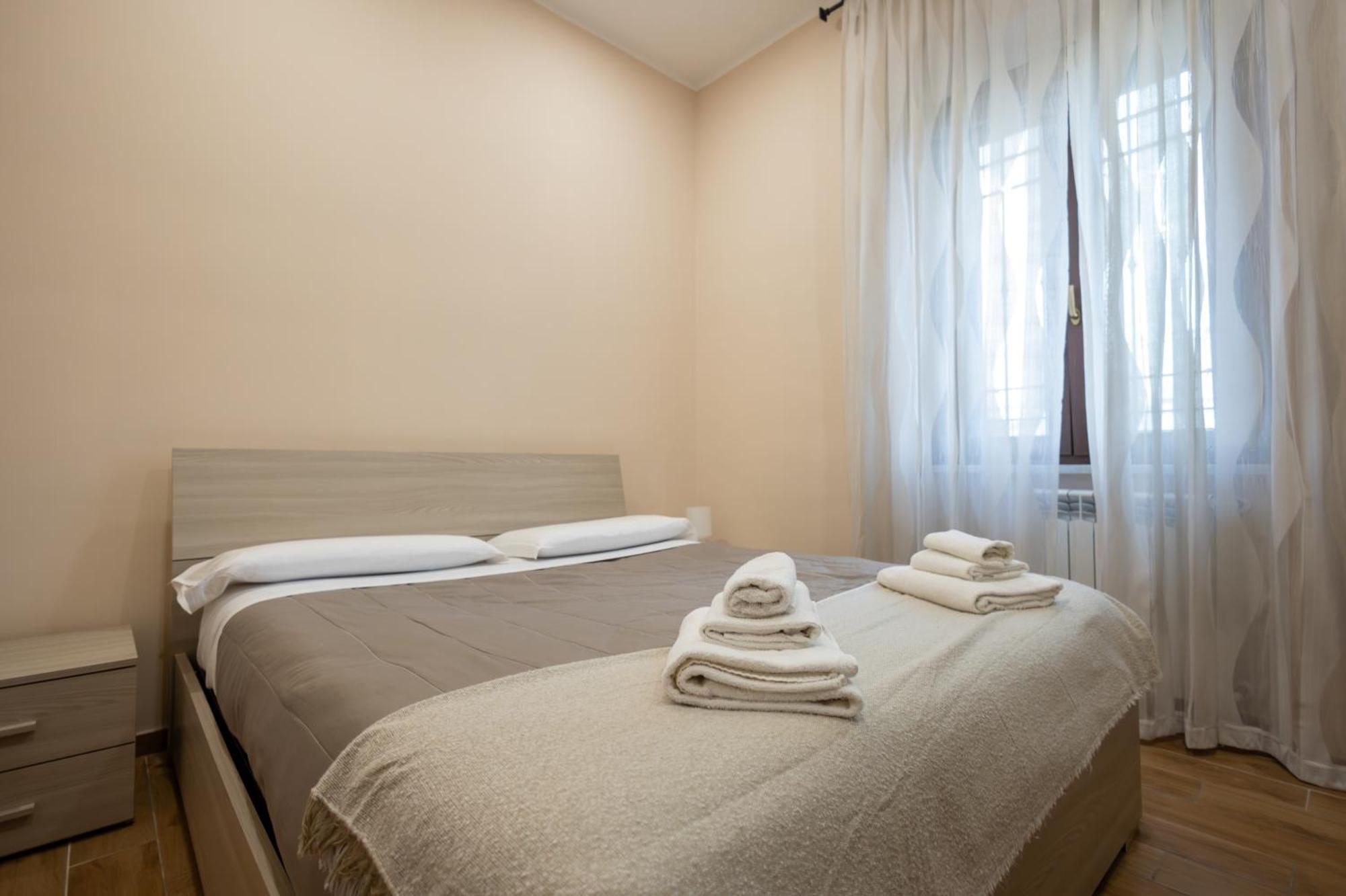 Casa Vacanze Alla Maison 菲乌米奇诺 外观 照片